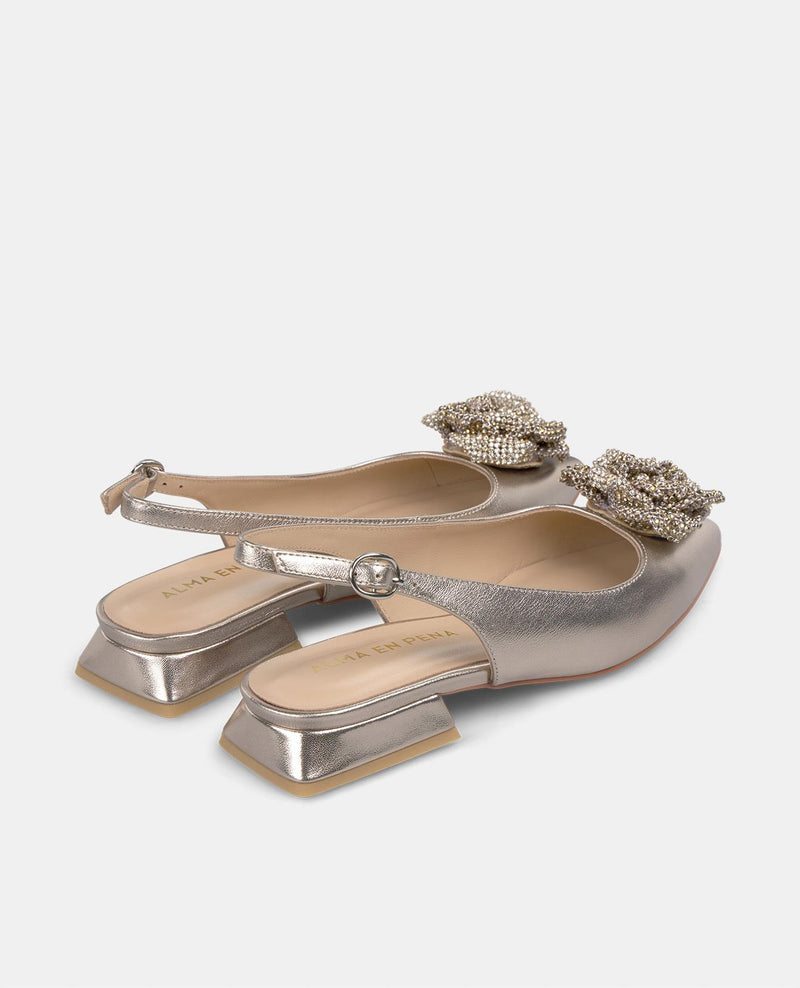 FLAT SHOE WITH FLOWER