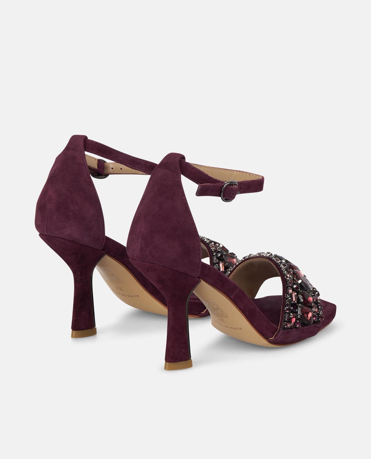 SANDALIA TACÓN TIRA JOYA