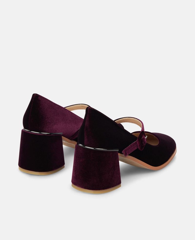 ZAPATO TACÓN MEDIO TIRA