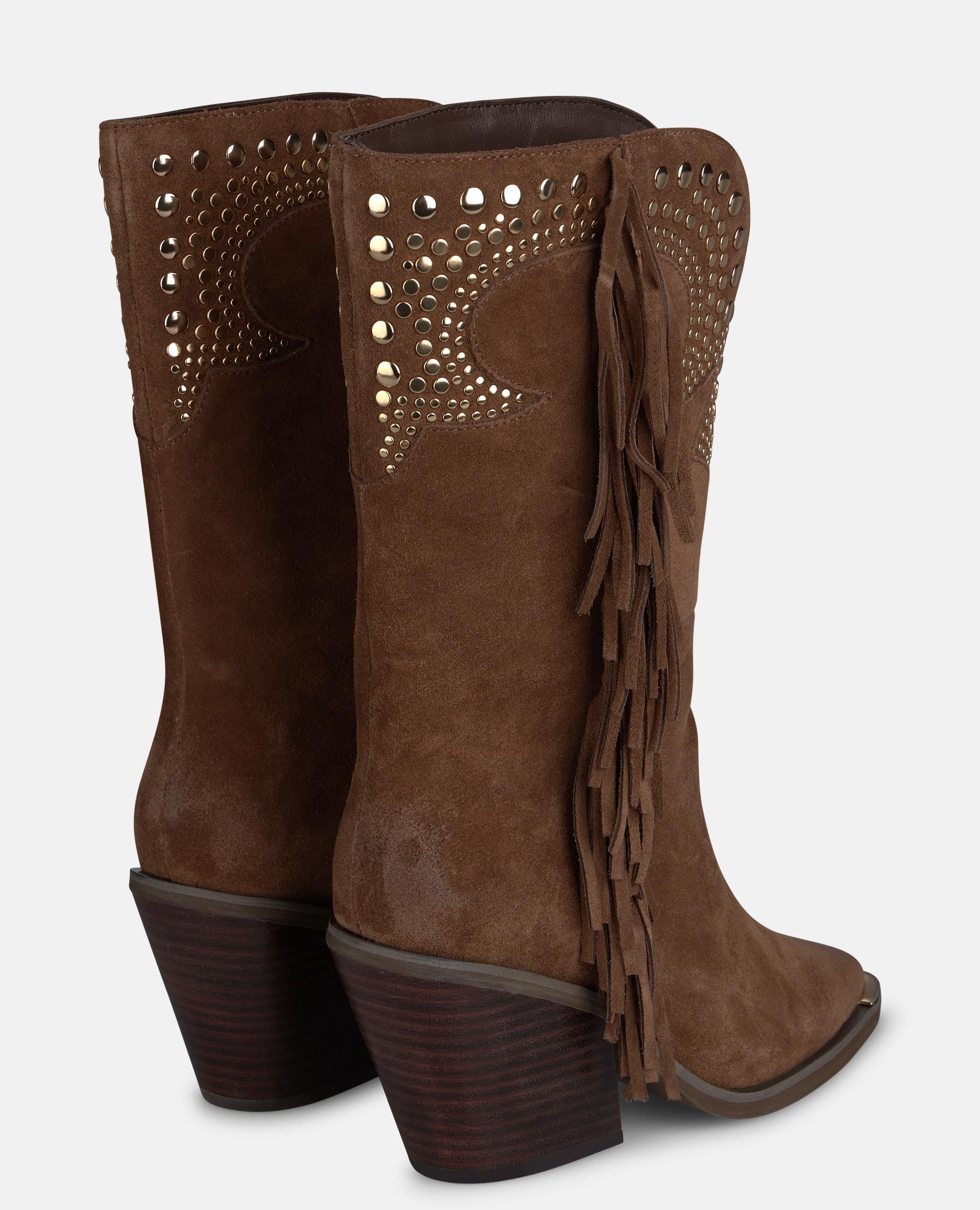 BOTA COWBOY DE ANTE CON TACHAS METÁLICAS
