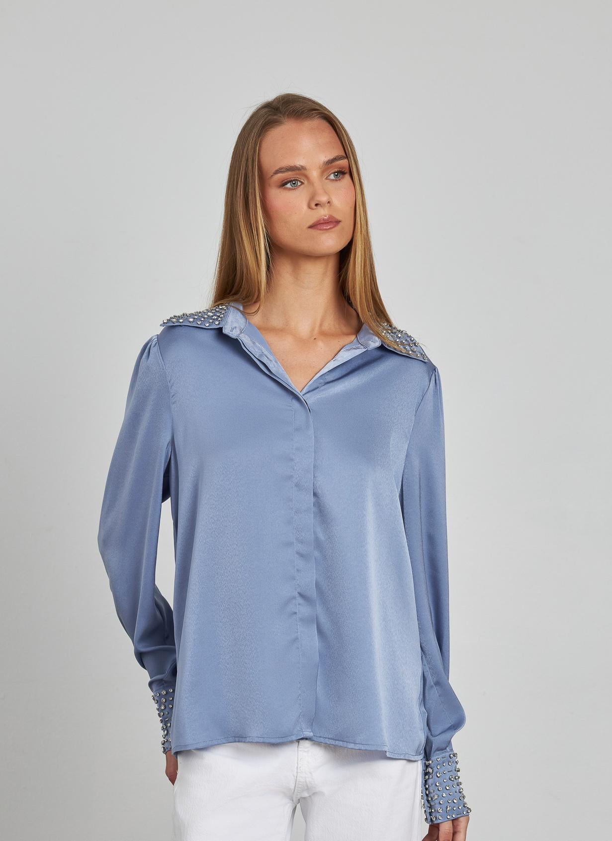 CAMISA EFECTO SATINADO PEDRERÍA