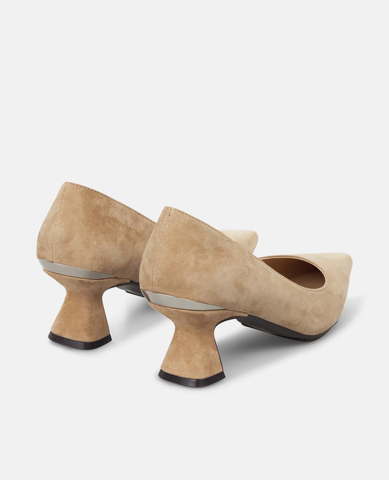 ZAPATO TACÓN BAJO DETALLE