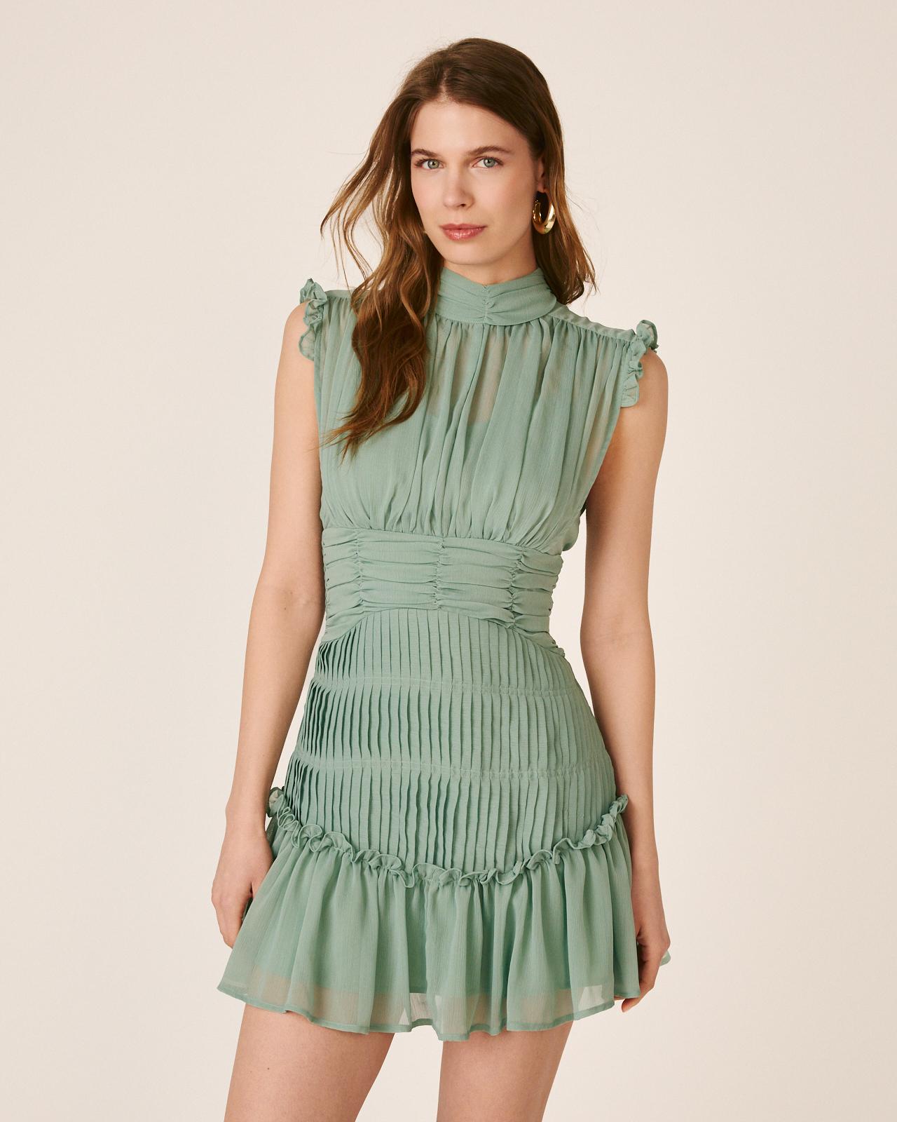 VESTIDO DE GOLA ALTA