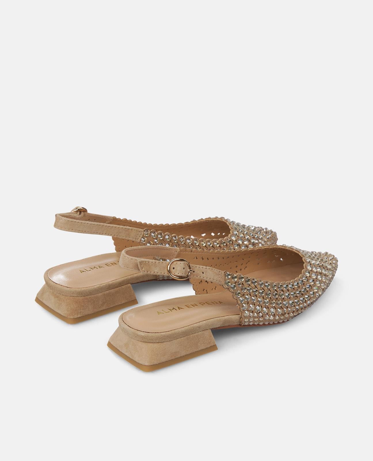 FLACHER SCHUH DETAILS