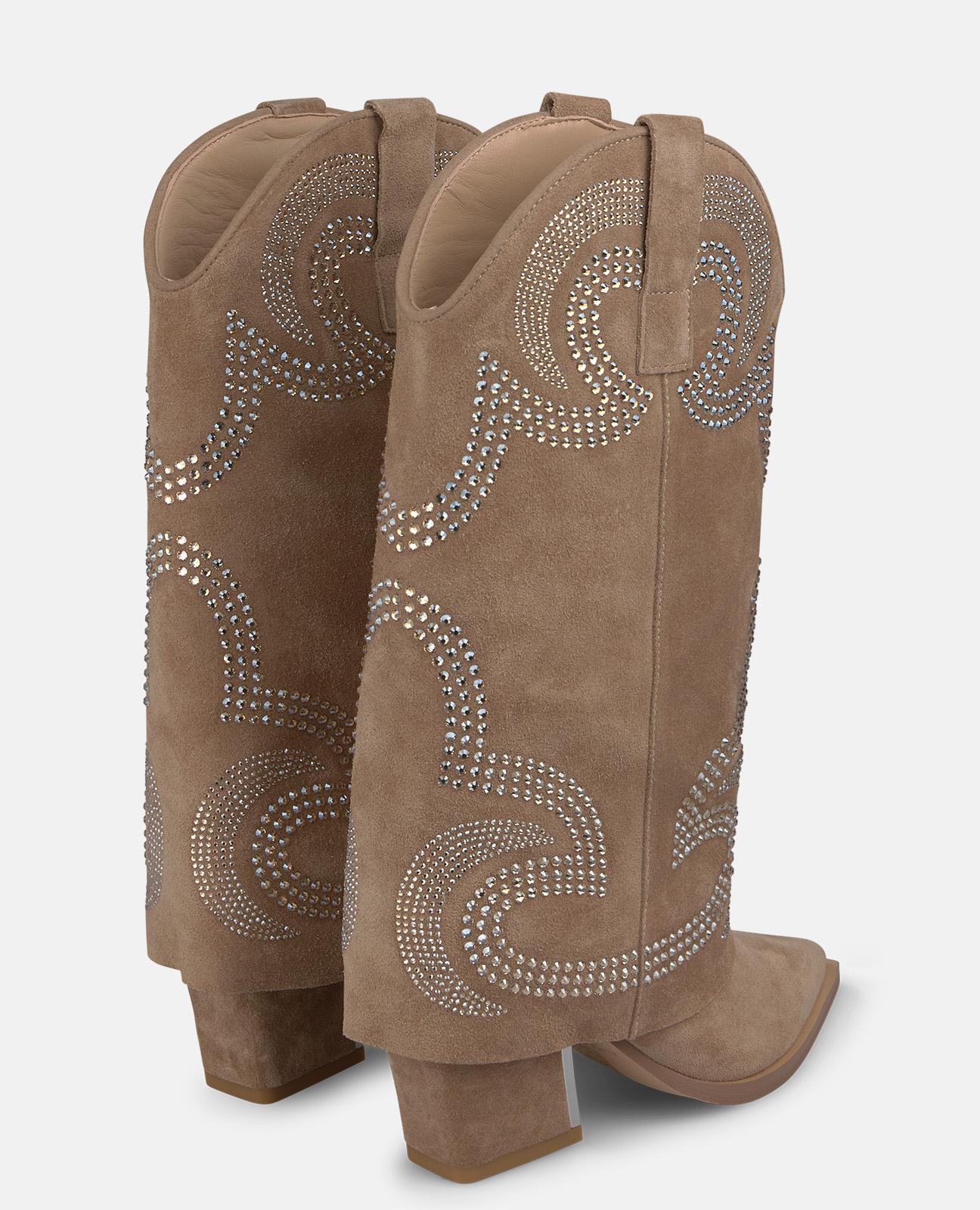 BOTA COWBOY DE ANTE CON DETALLES PEDRERÍA