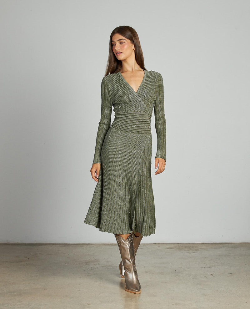 VESTIDO TACHAS AJUSTADO