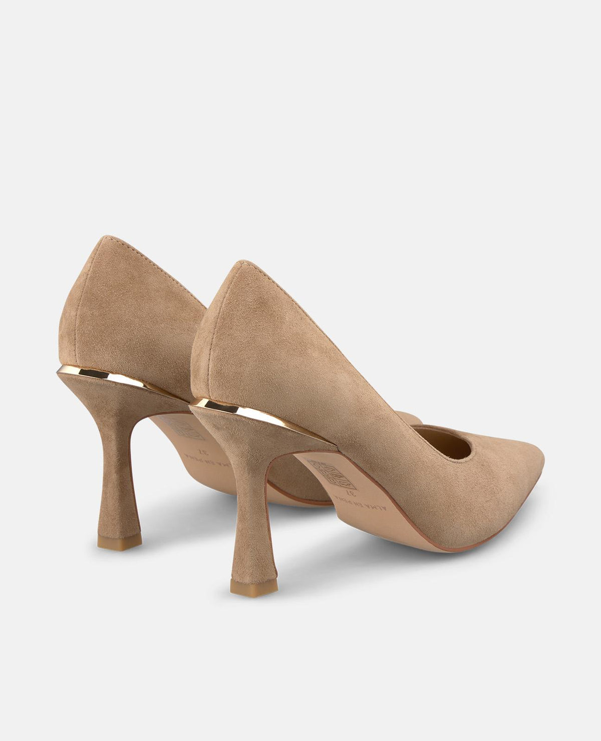SCARPA STILETTO CON PUNTA AFFILATA