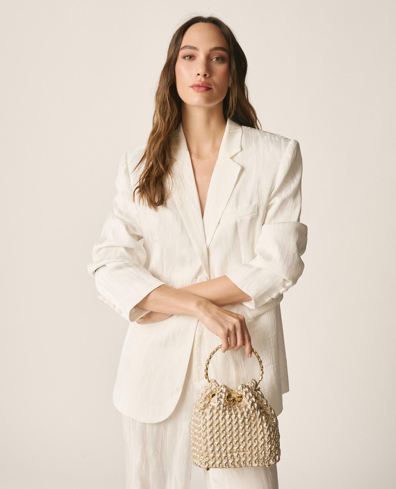 BOLSO BOMBONERA RELIEVE