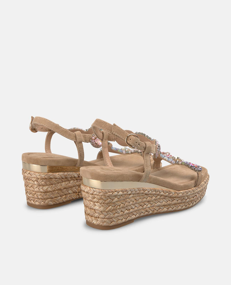 SANDALIA CON PEDRERIA CIRCULAR