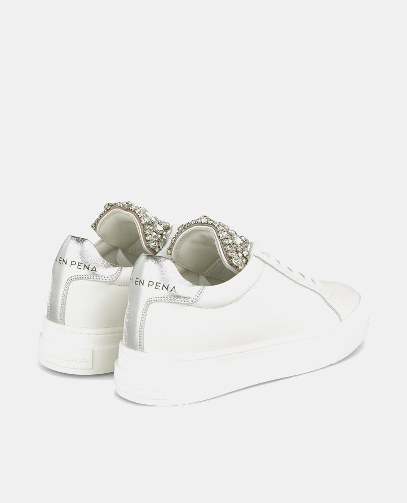 PANTOUFLES AVEC PERLES BRILLANTES