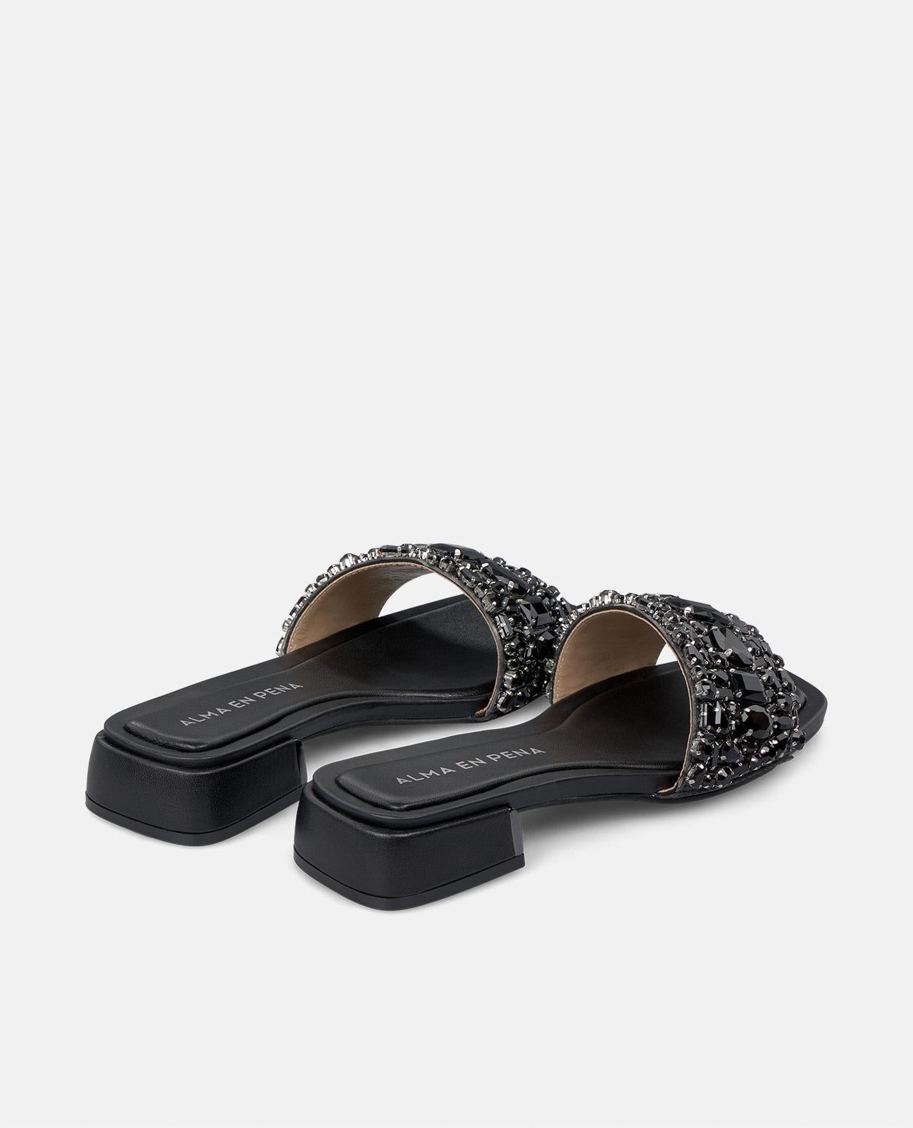 SANDALIA CON ABALORIOS