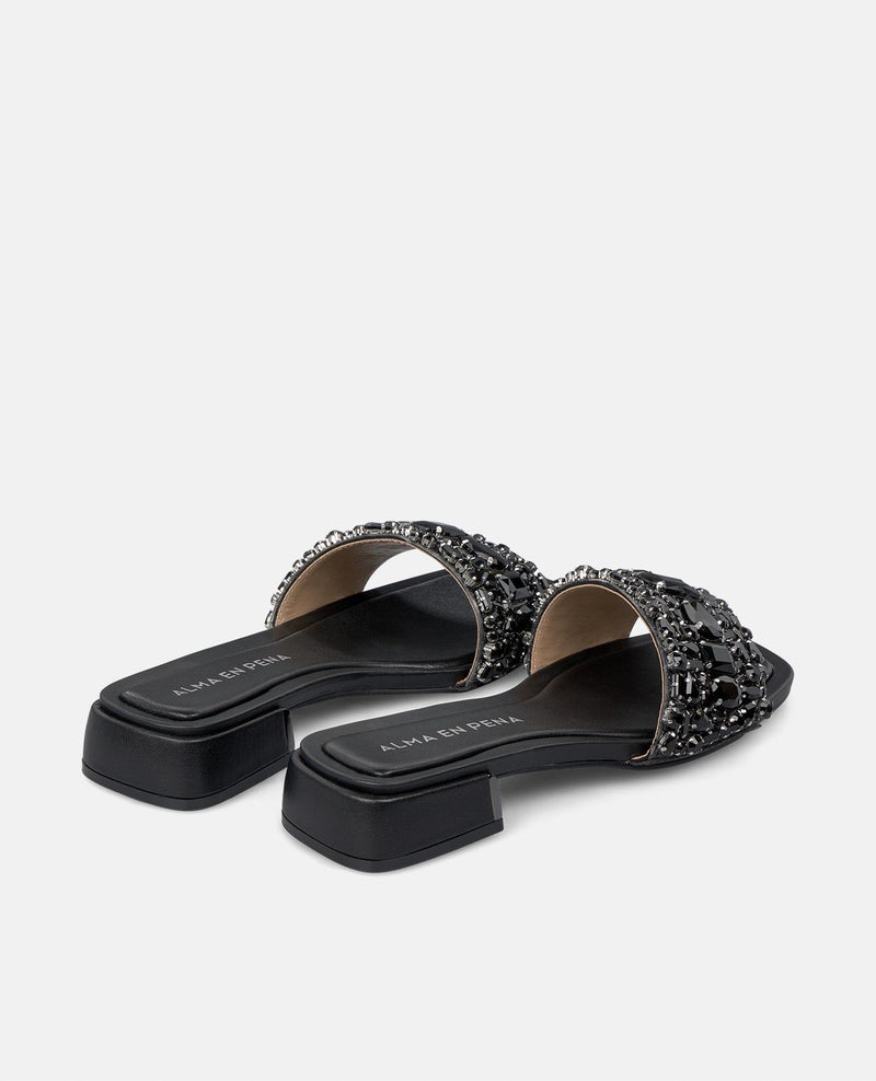 SANDALIA CON ABALORIOS