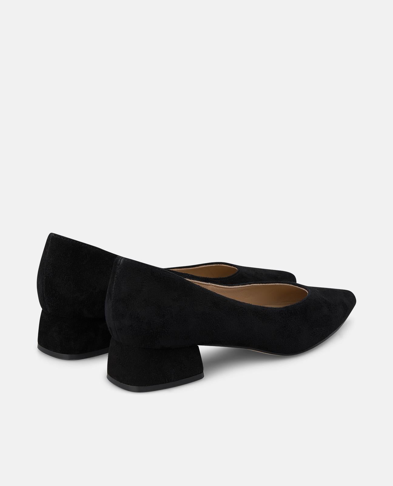 ZAPATO DE PUNTA EN PIEL