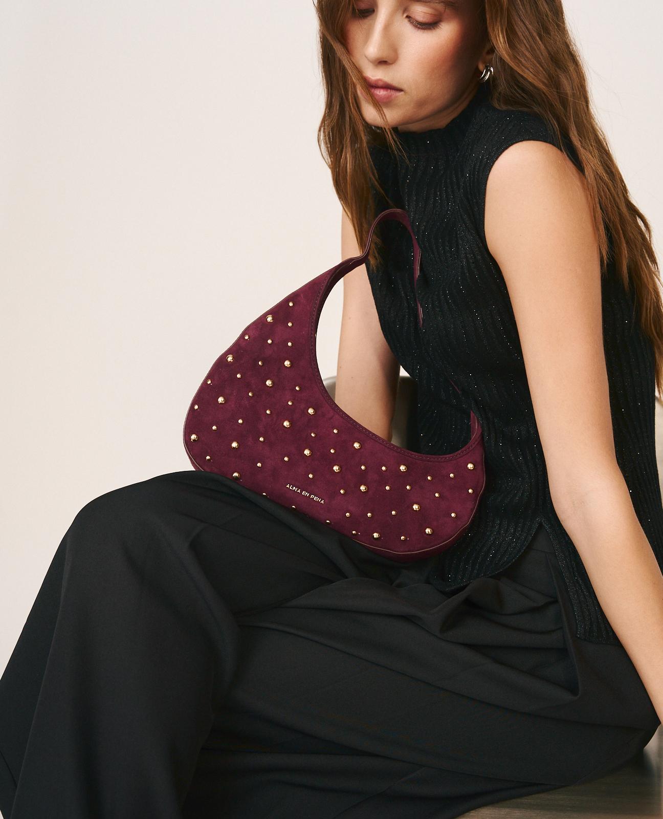 BOLSO HOBO NAPA CON TACHAS