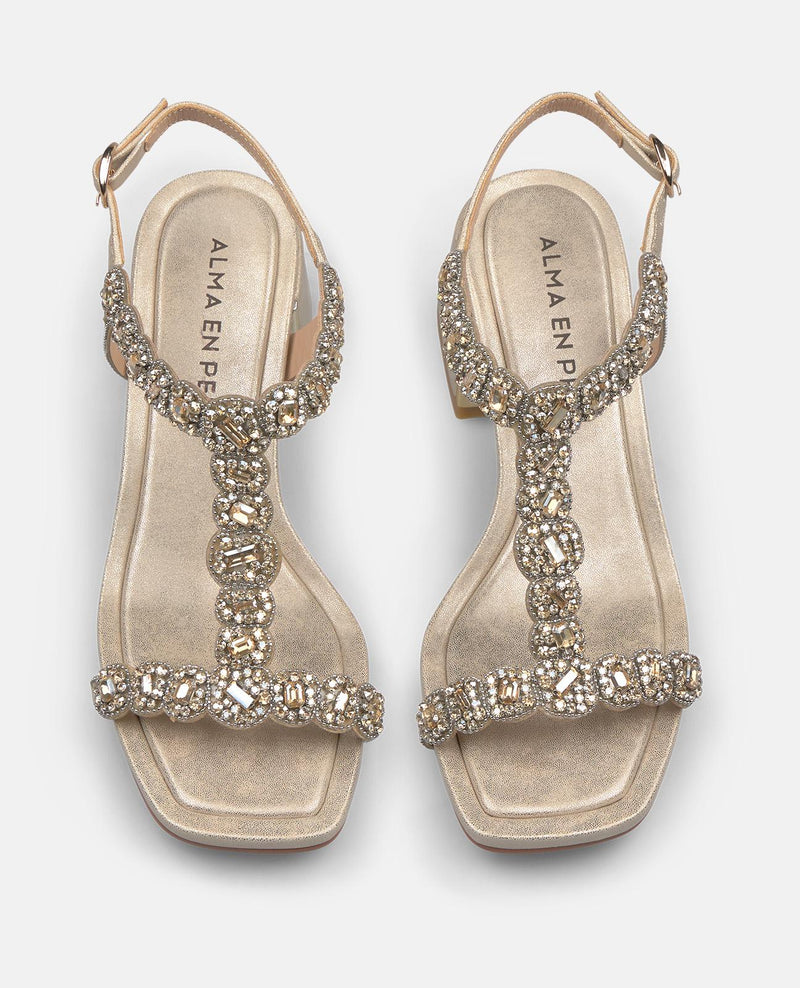 SANDÁLIA COM PORMENORES DE STRASS NO CALCANHAR