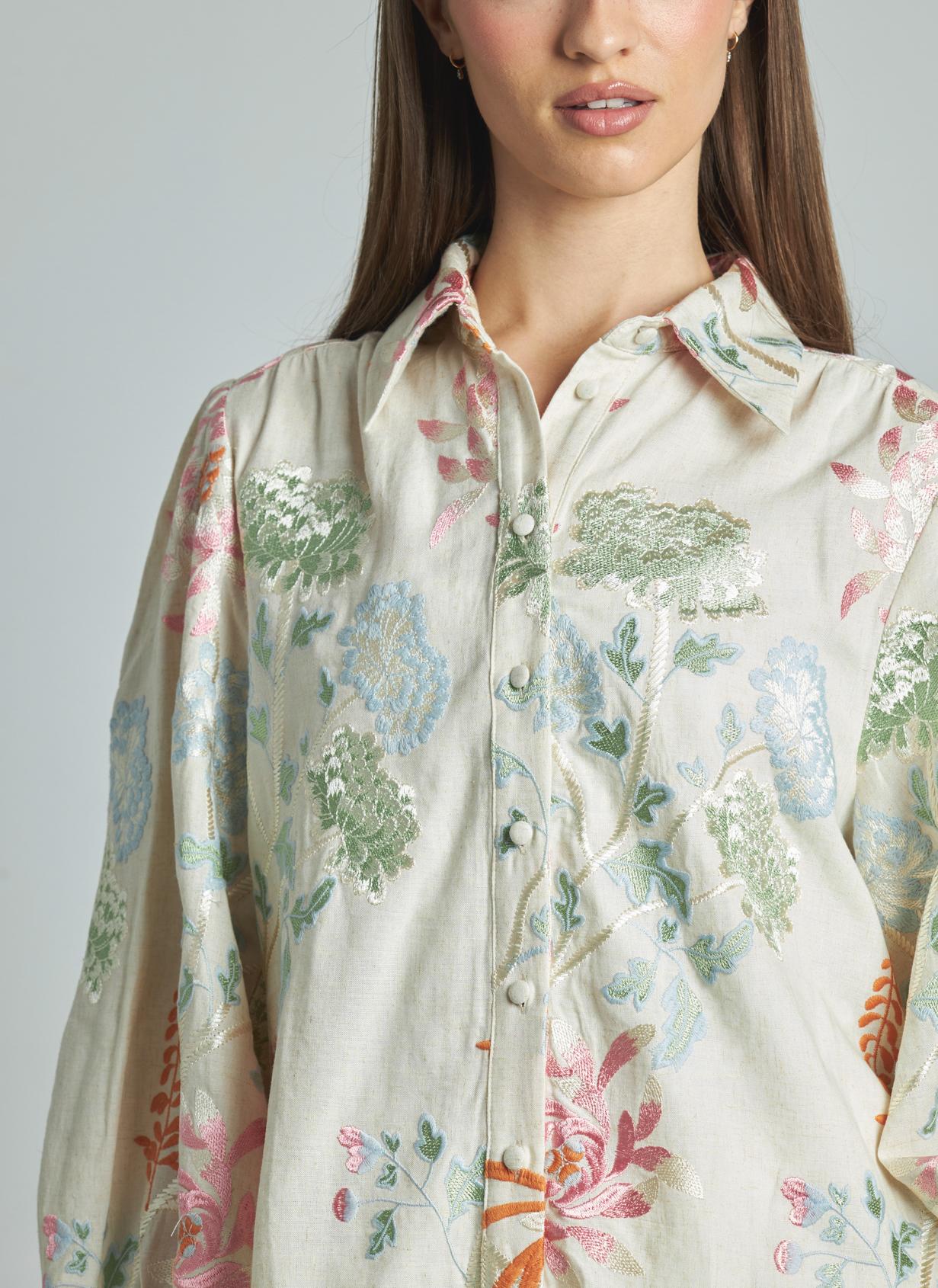 CAMICIA RICAMATA A FIORI