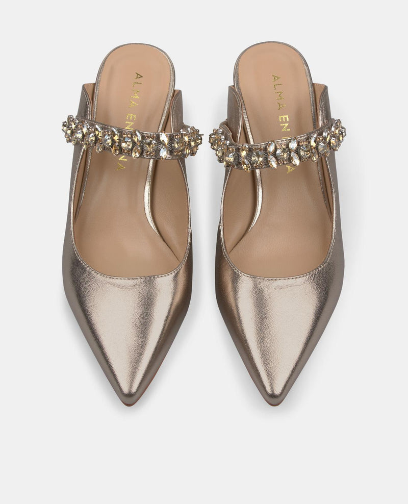 CHAUSSURES À TALONS POUR SOULAGER LES ORTEILS