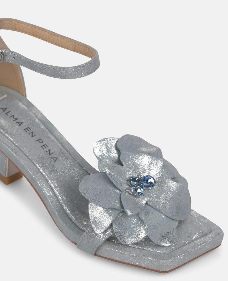 SANDAL WITH FLORAL APPLIQUE