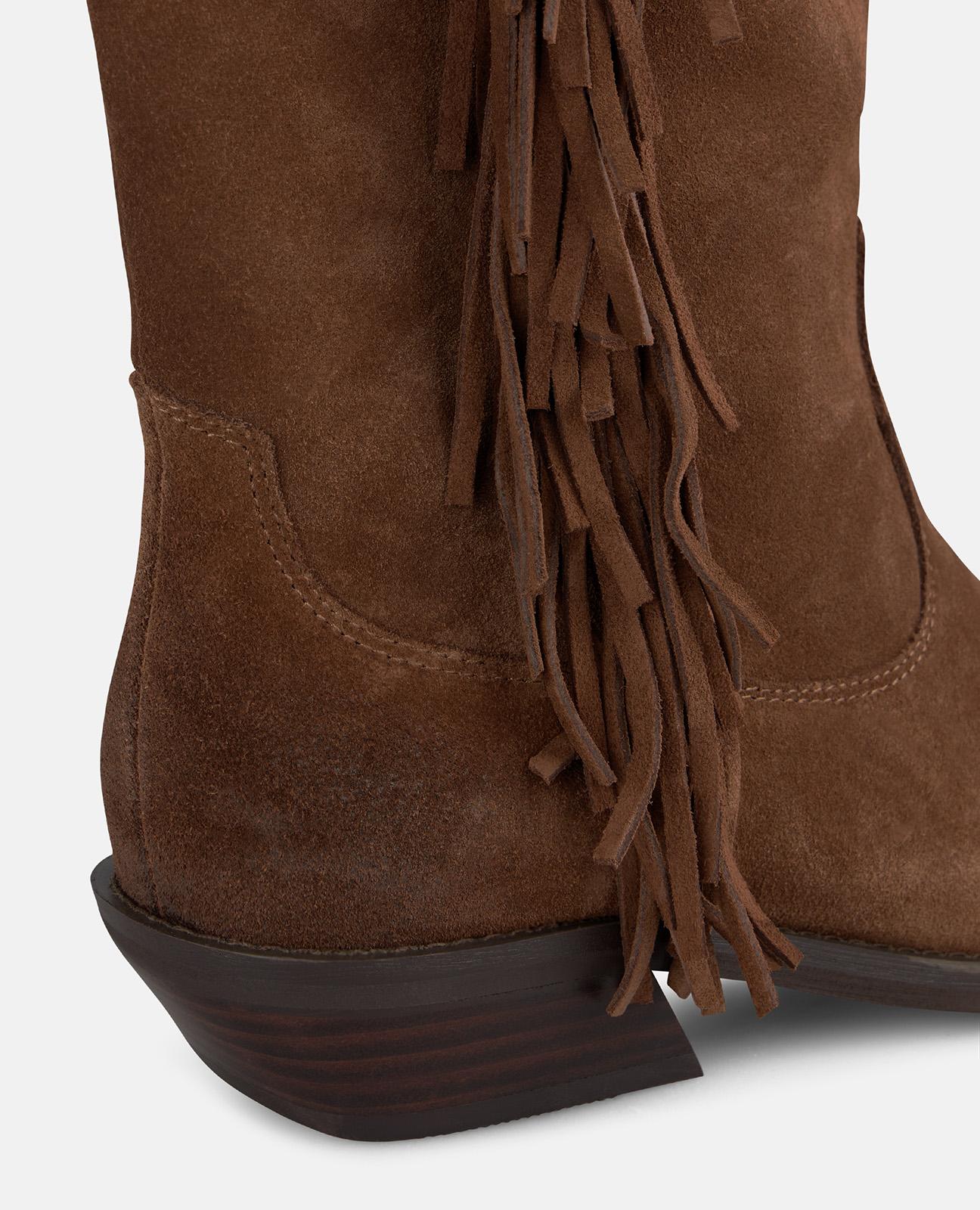 BOTA COWBOY DE ANTE CON FLECOS