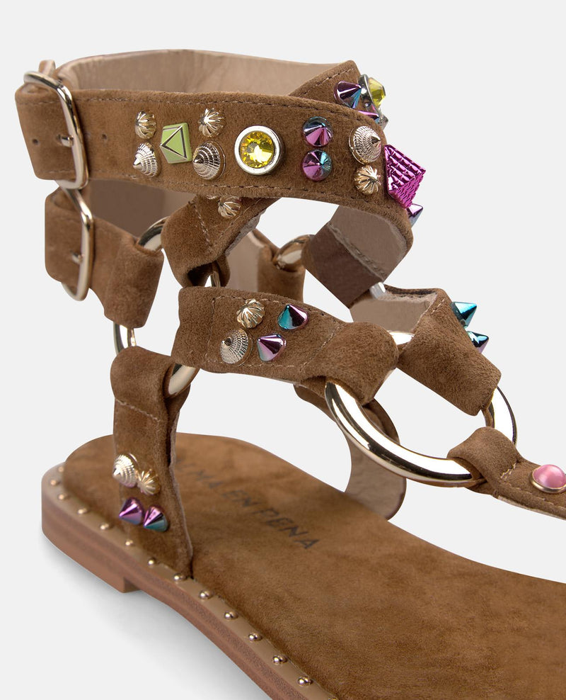 SANDALIA PLANA CON HEBILLA CIRUCLAR