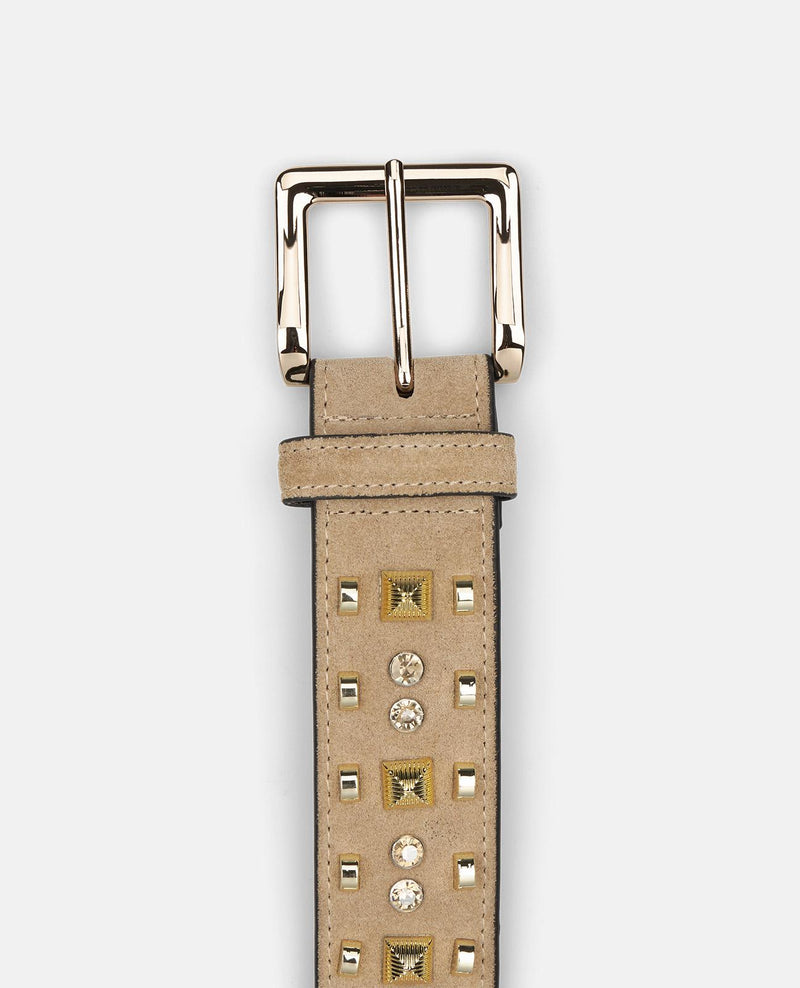 CINTURÓN CON DETALLES