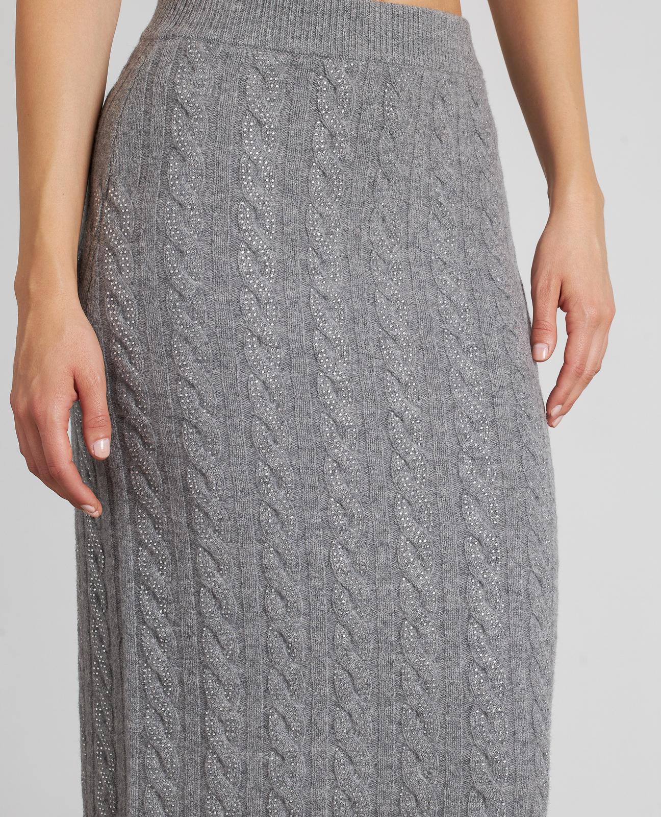 FALDA PUNTO OCHOS PEDRERÍA