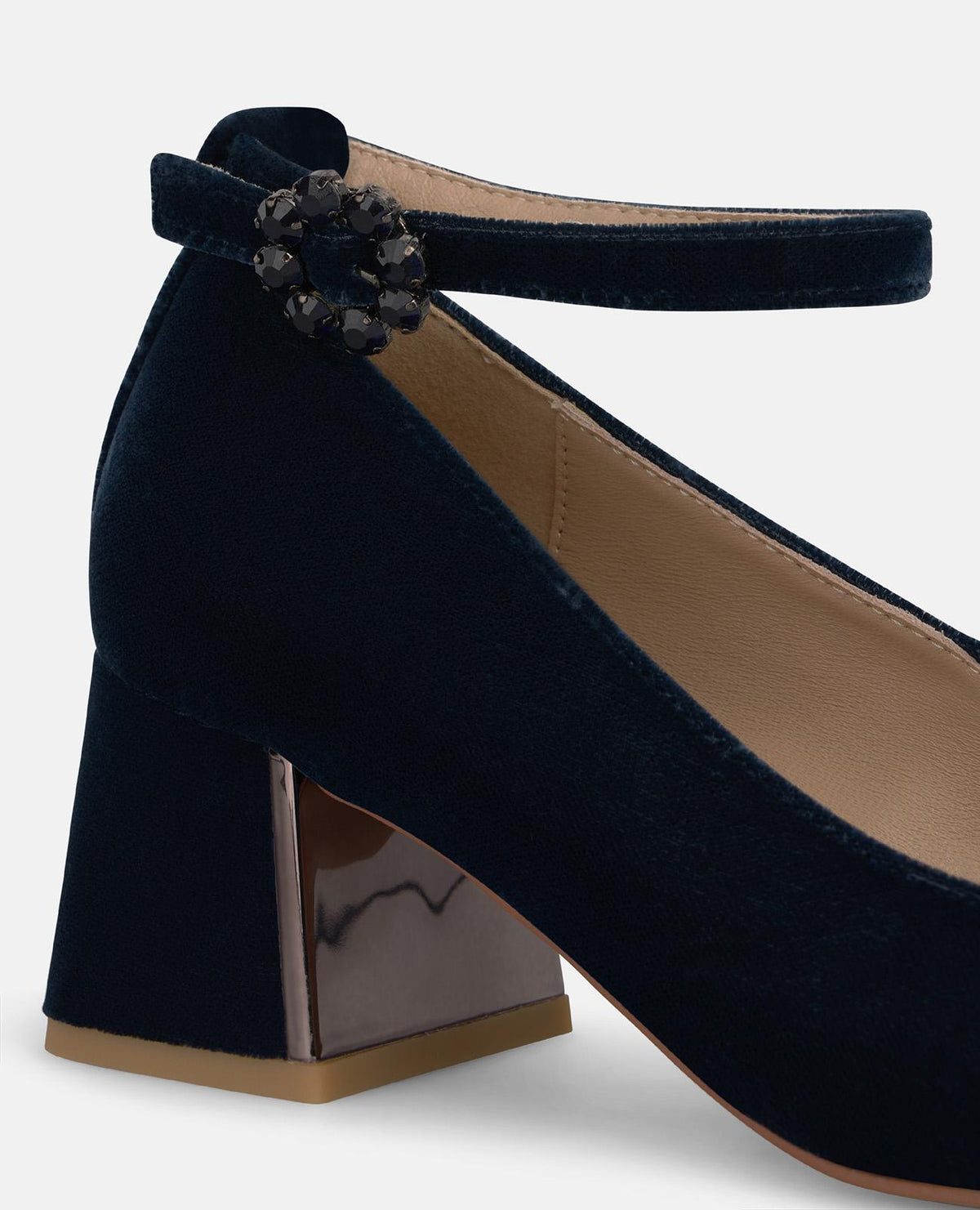 VELVET SHOES WITH AN ANKLE STRAP