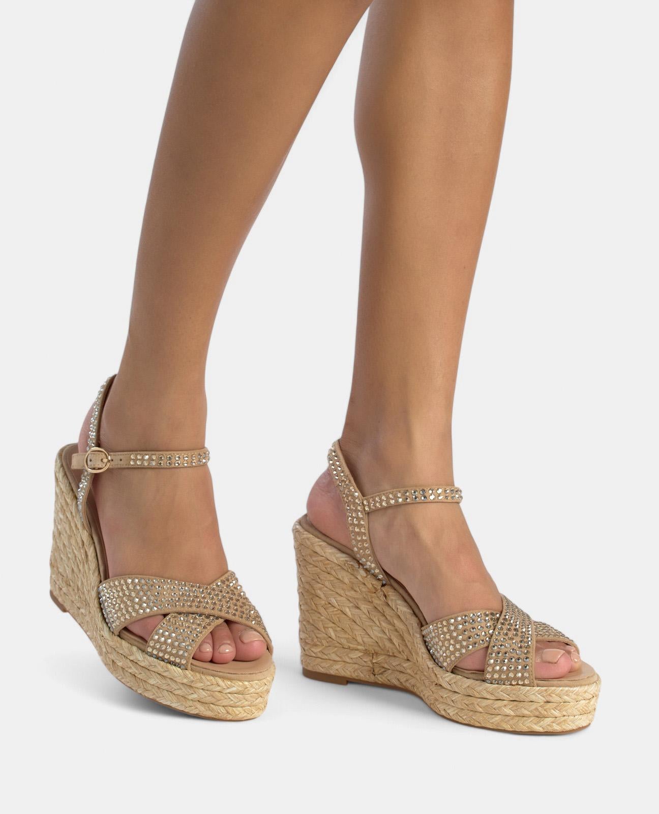 CUNHA ENTRANÇADA COM STRASS