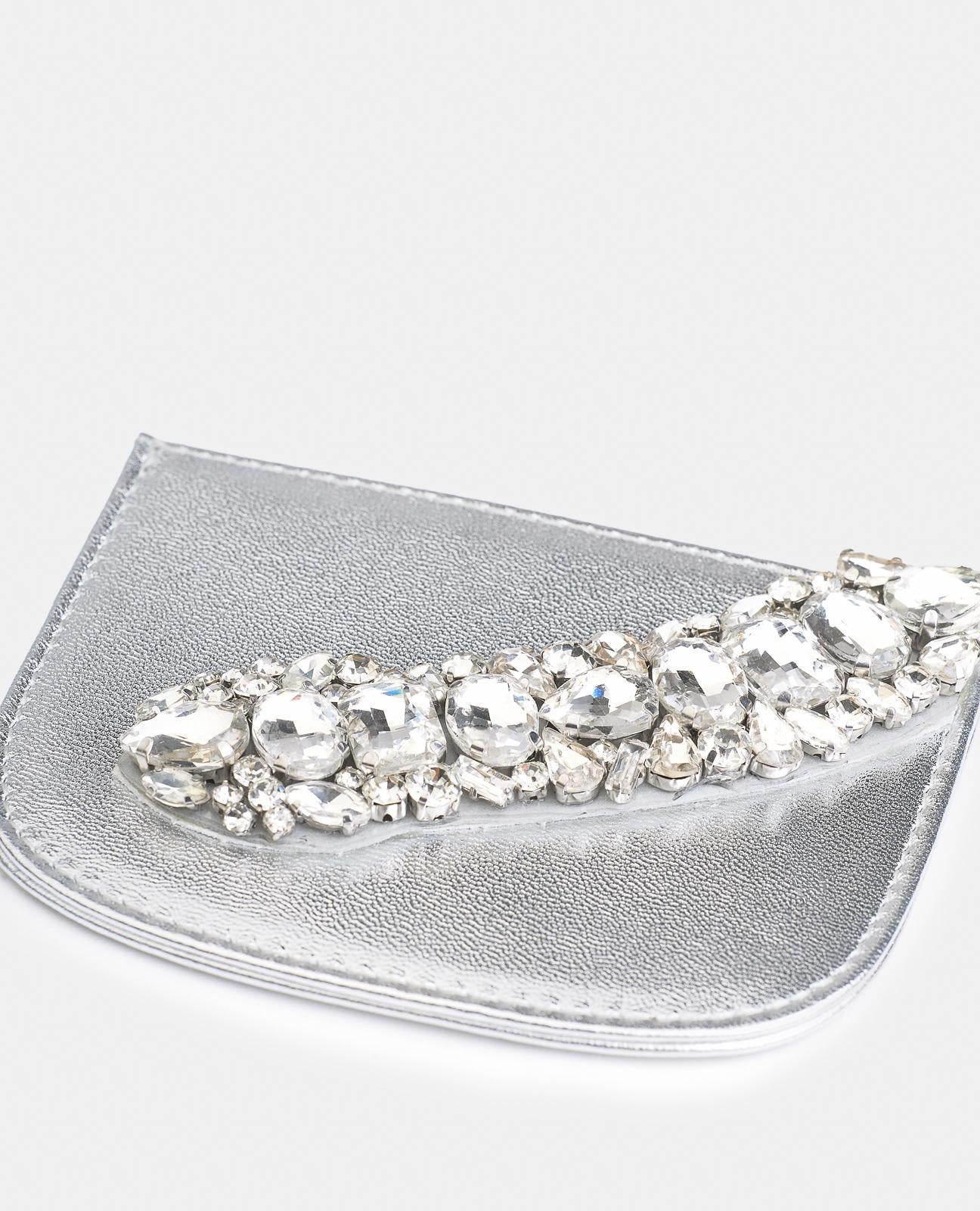 CARTERA TACHAS CREMALLERA