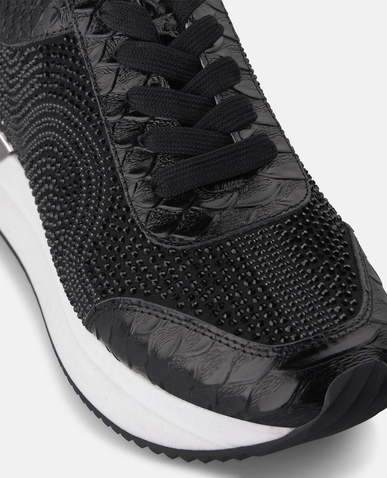 ZAPATILLAS METALIZADAS CON PEDRERÍA