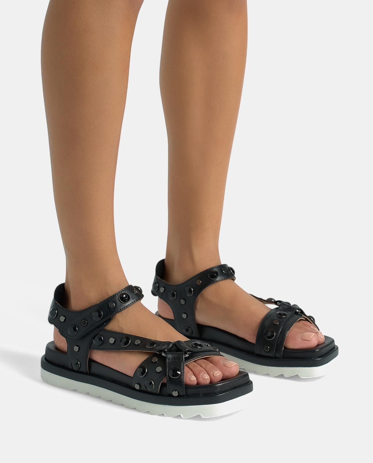 SANDALIA PLANA SUELA TRACK