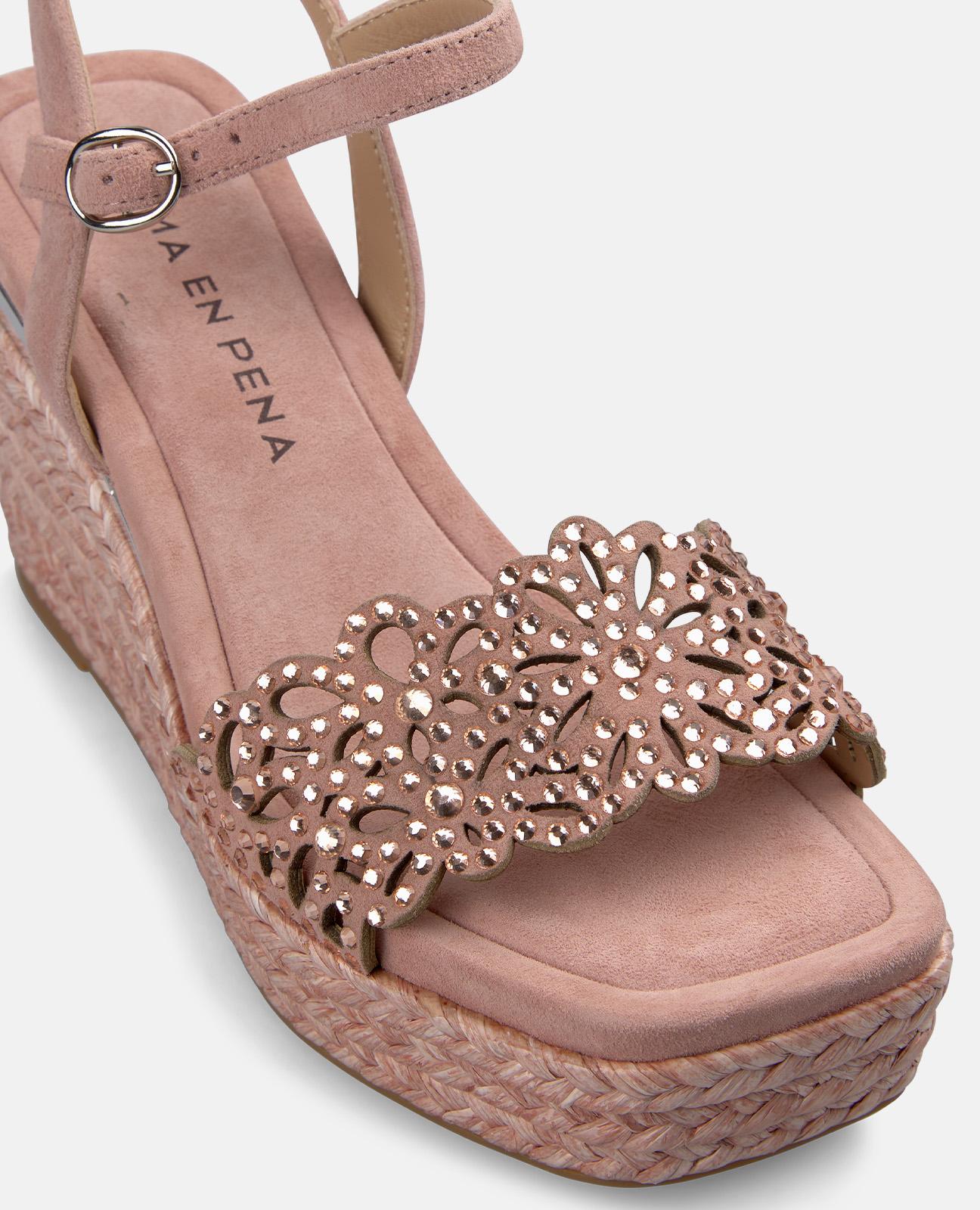 SANDALIA CUÑA ESPARTO TIRA ANCHA BORDADA