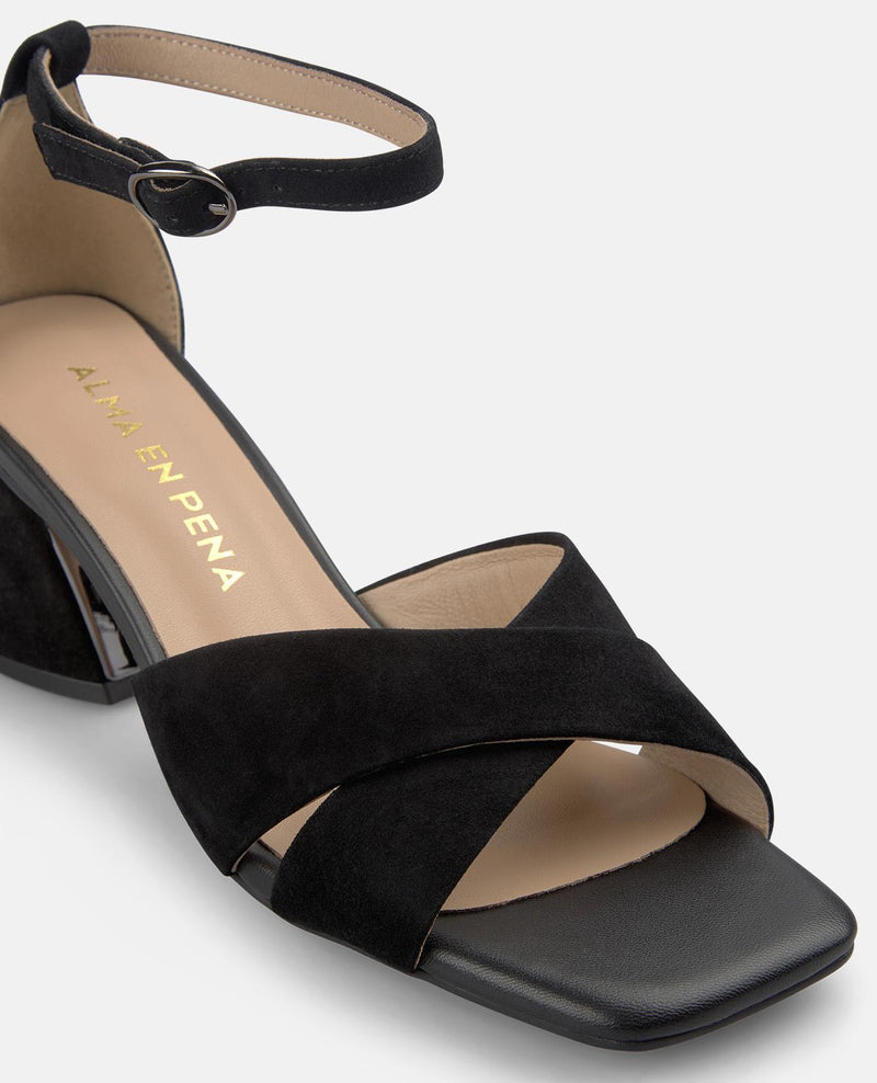 SANDALIA CLASICA TIRAS