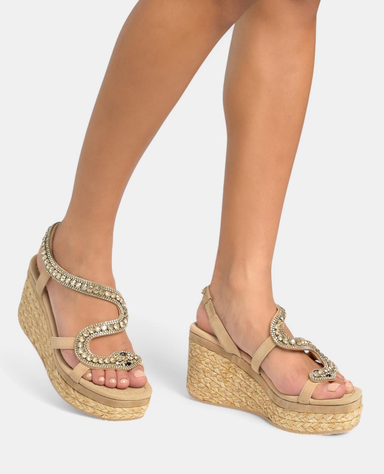 CUÑA MEDIA CON SERPIENTE