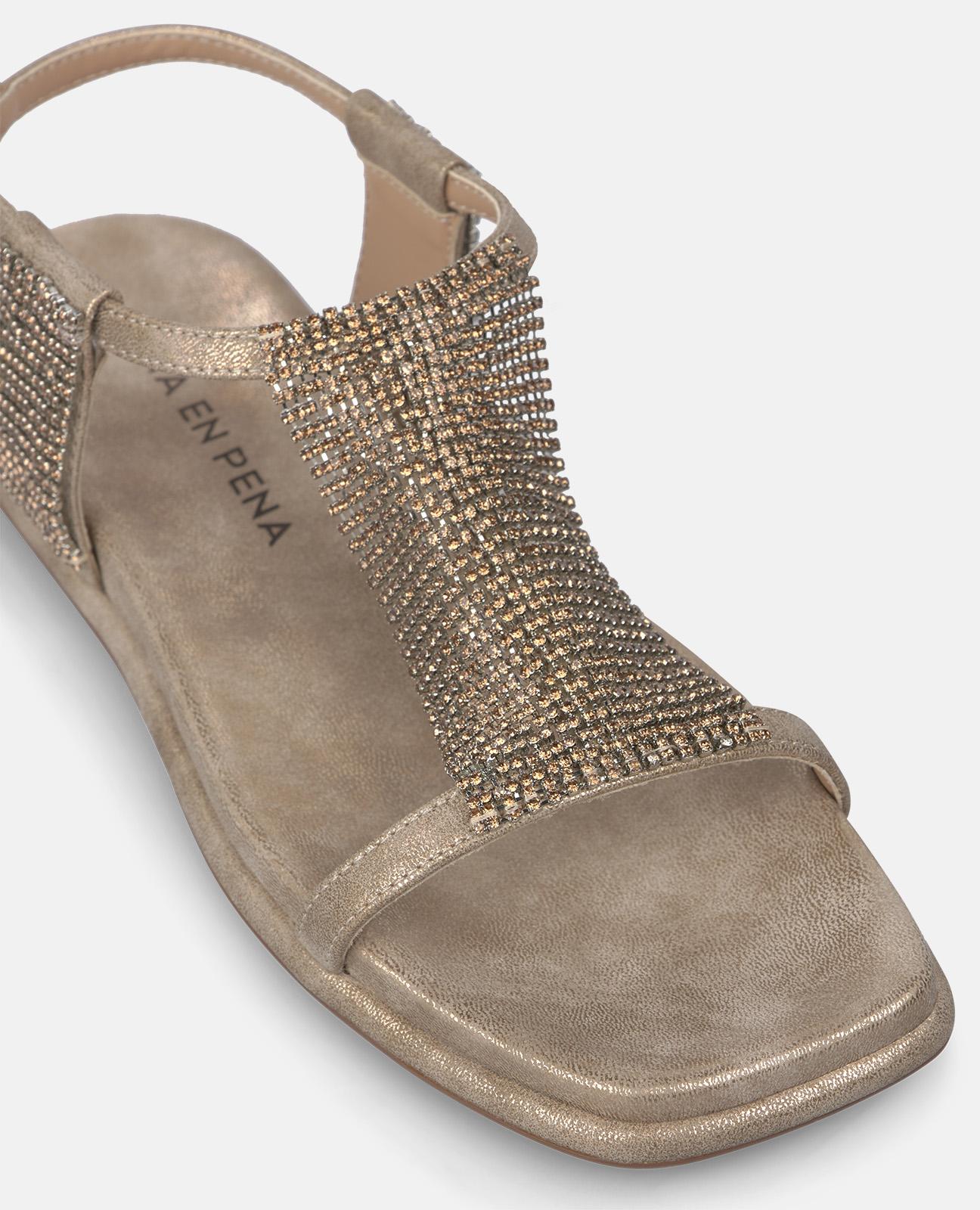 SANDALIA PLANA DETALLE ENPEINE