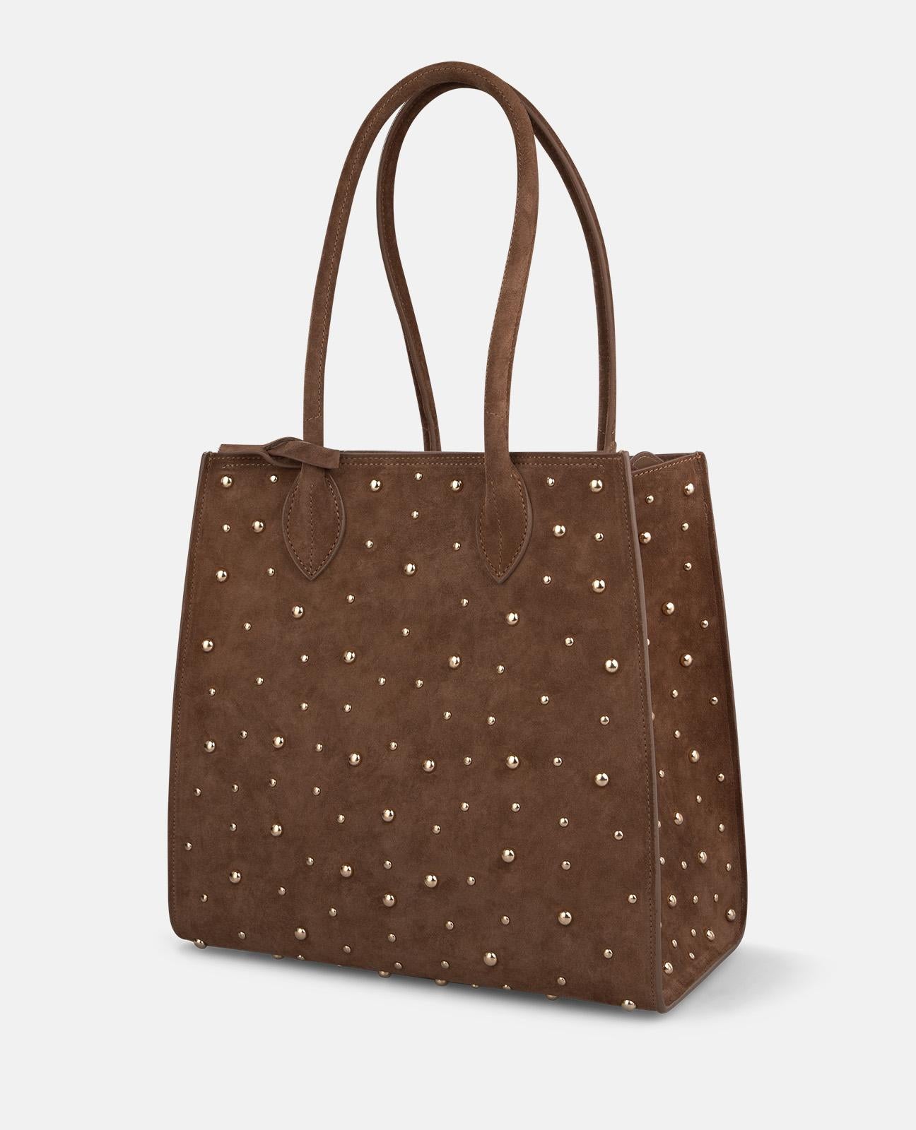 BOLSO TOTE PIEL CON TACHAS METÁLICAS
