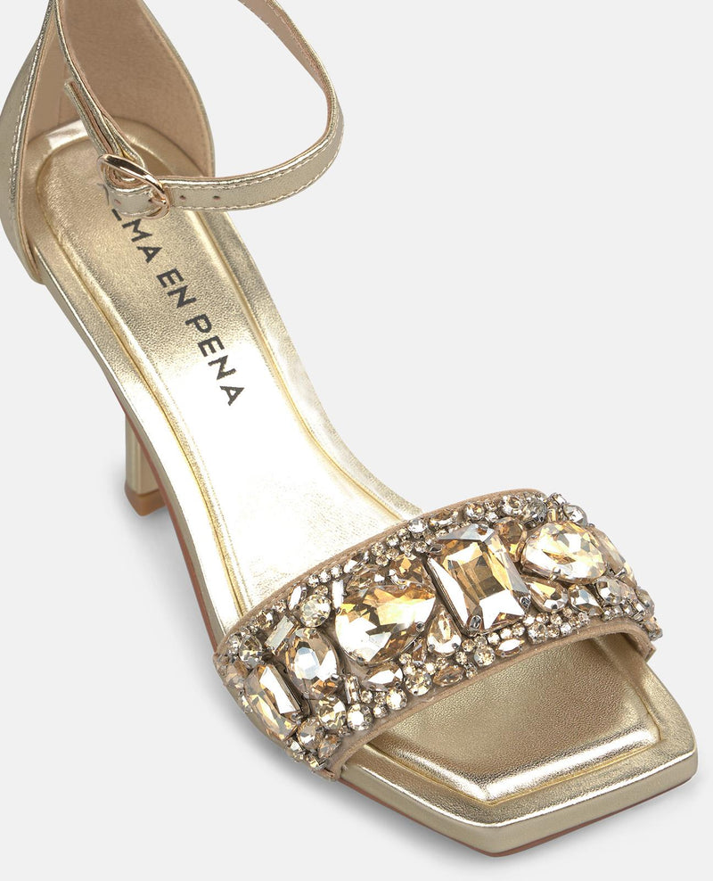 SANDALIA DE TACON METALIZADA