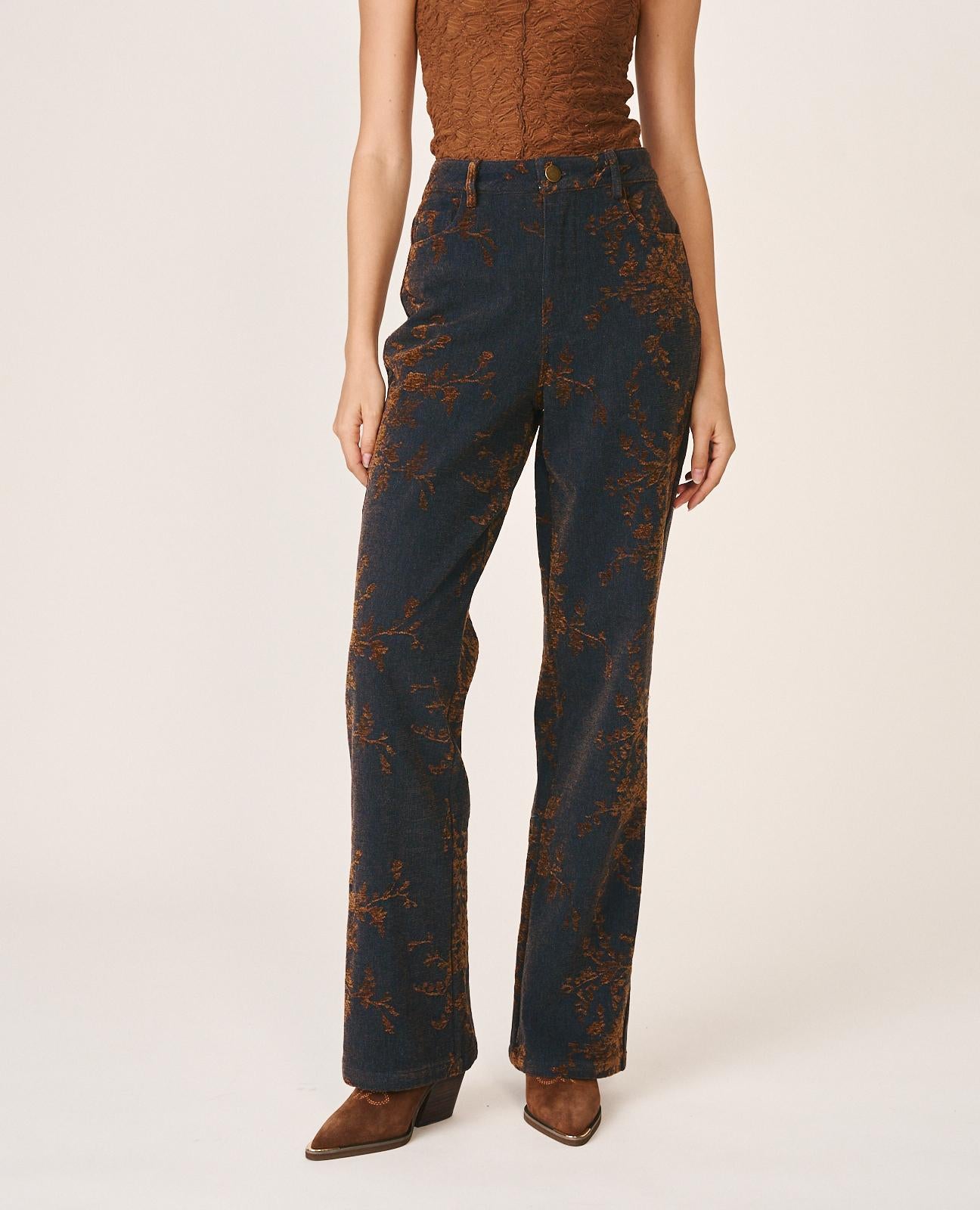 PANTALÓN VAQUERO FLORAL