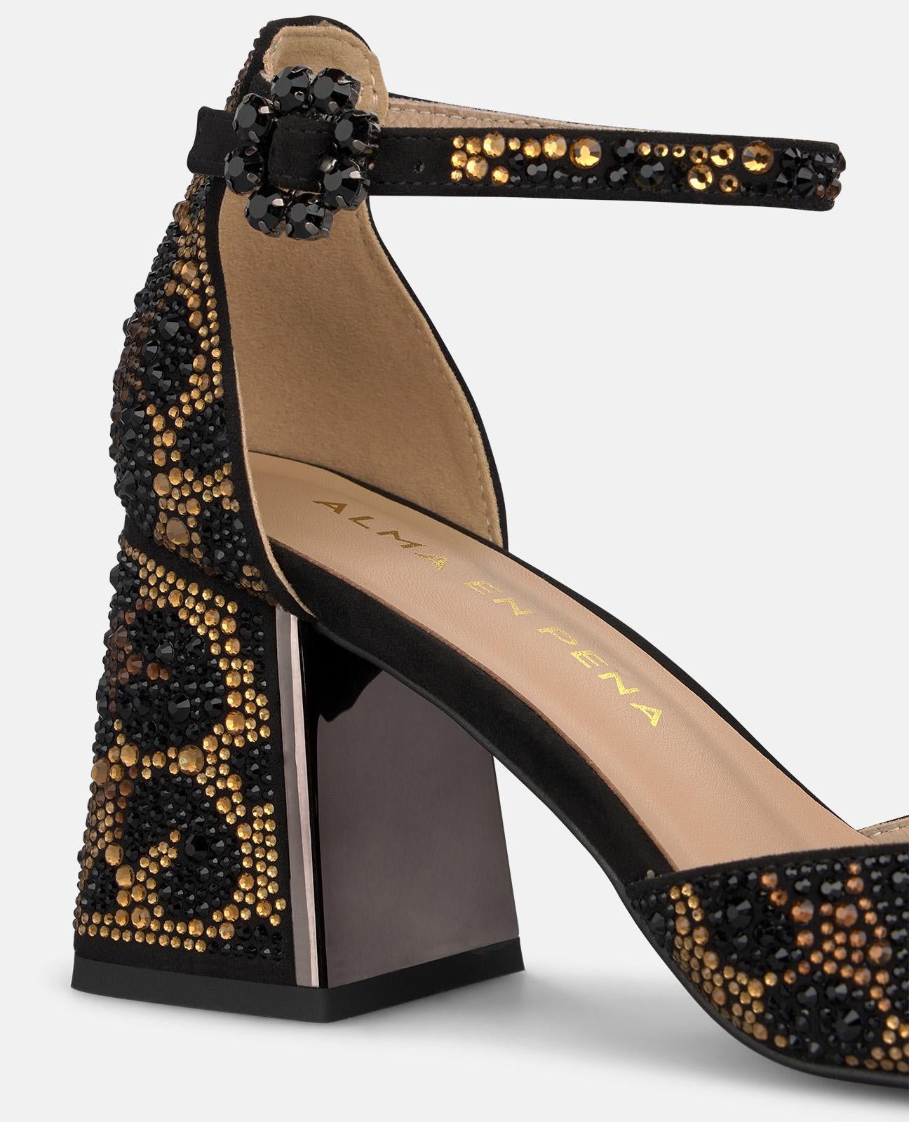 ZAPATO TACÓN ANIMAL PRINT CON PULSERA