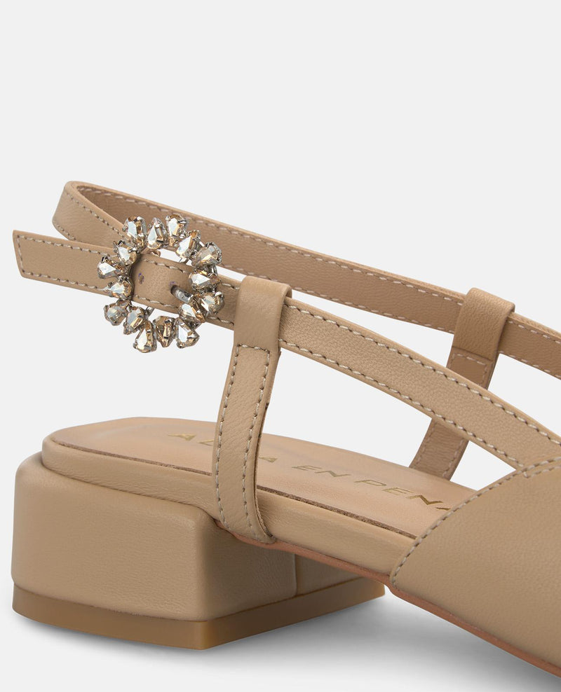 TWO-COLOR SANDAL