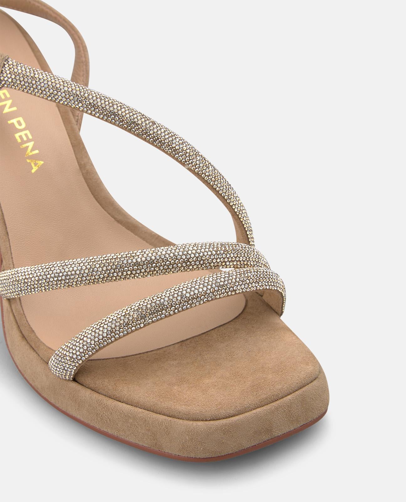 SANDALIA TIRAS METALIZADAS