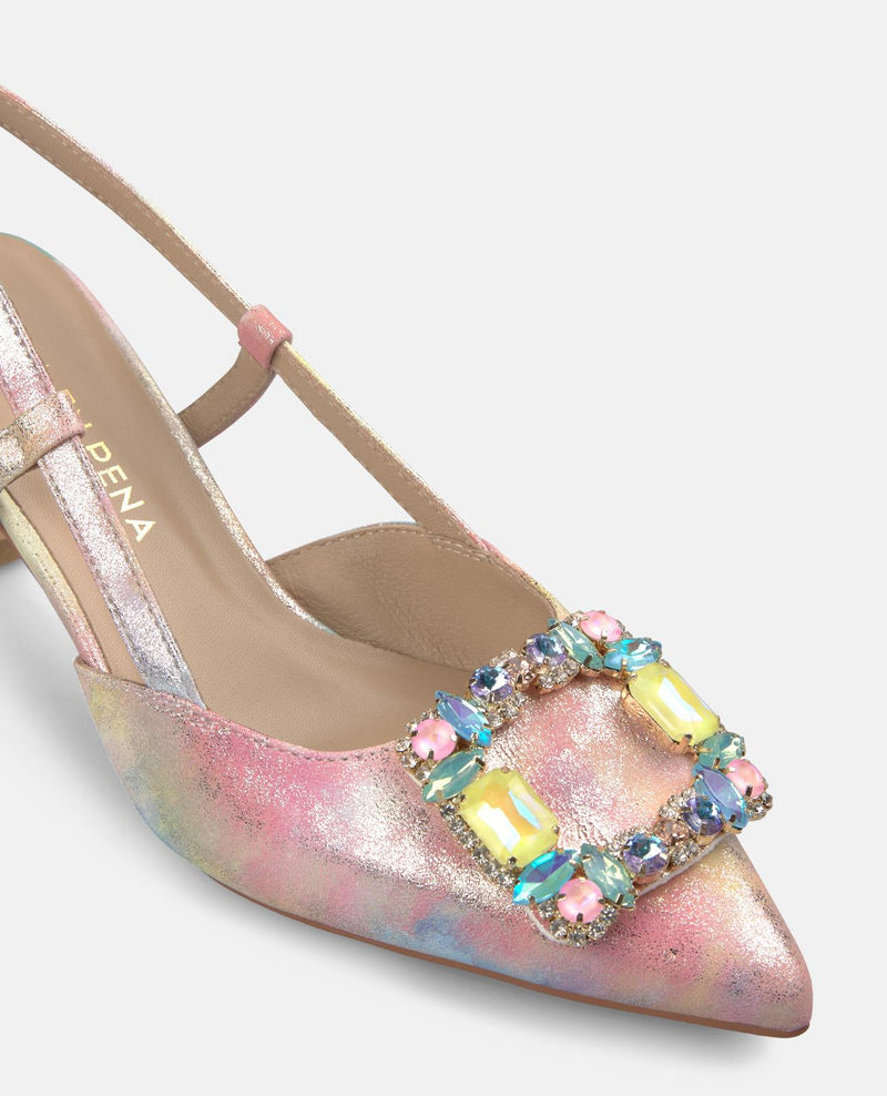 SALON DESTALONADO CON DETALLE FRONTAL