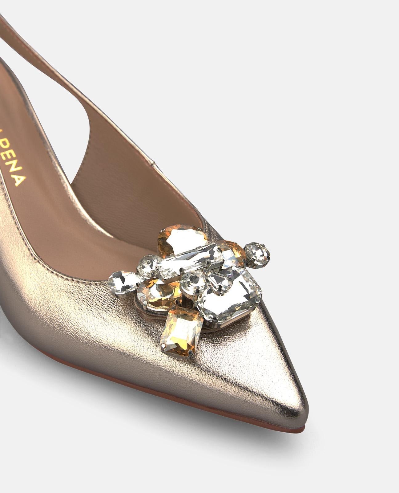 SALON DESTALONADO CON PEDRERIA ESPECIAL