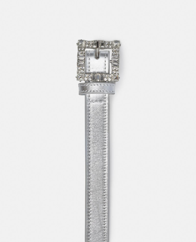 BELT WITH BUCKLE DETAIL