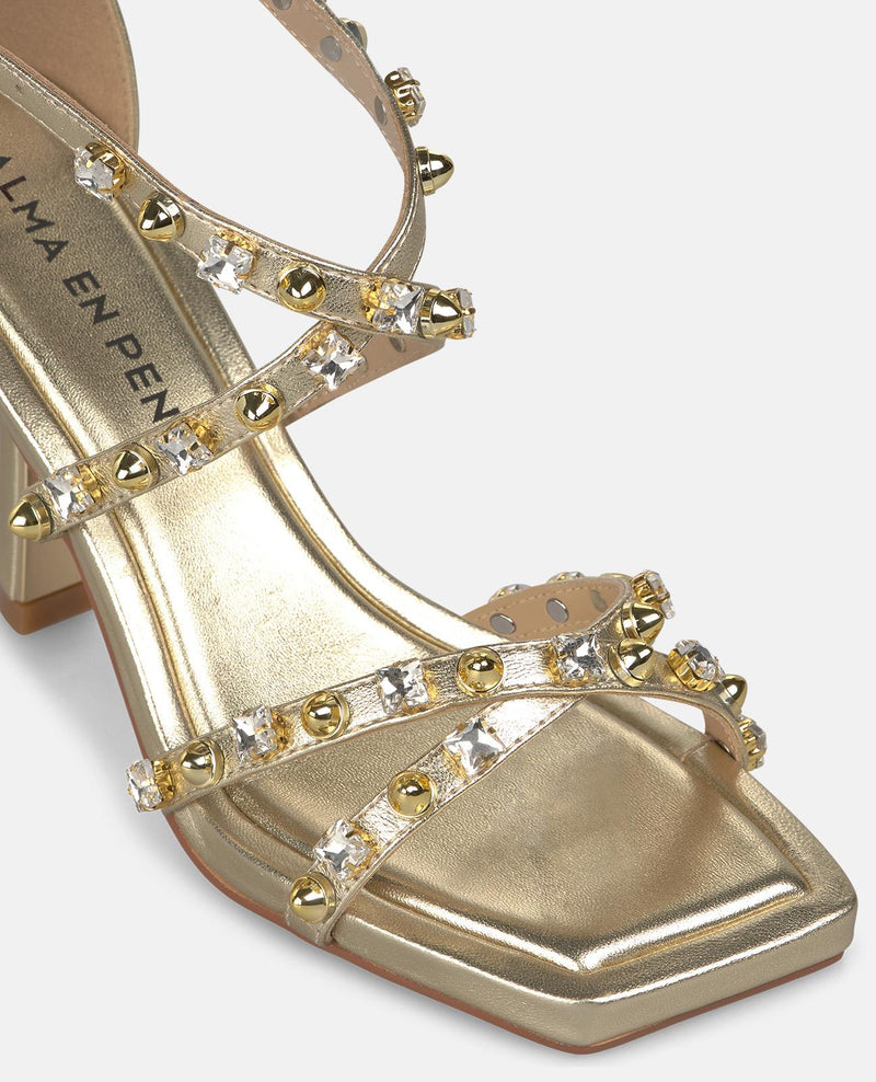 SANDALIA DE TACON TACHUELAS