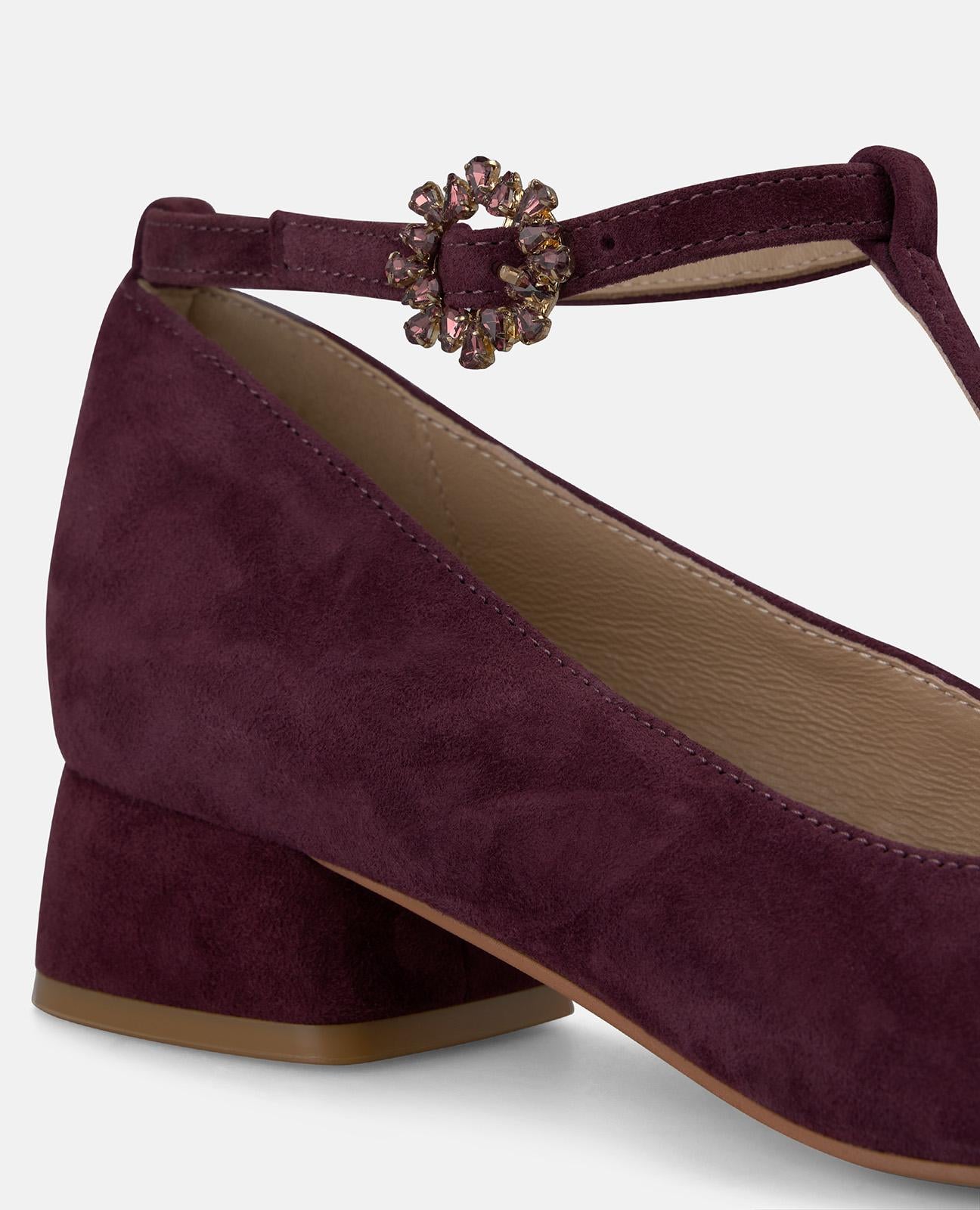 ZAPATO TACÓN CHAROL CON HEBILLA