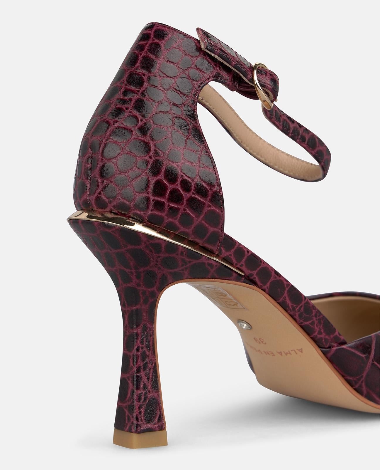 ZAPATO TACÓN PIEL CON PULSERA