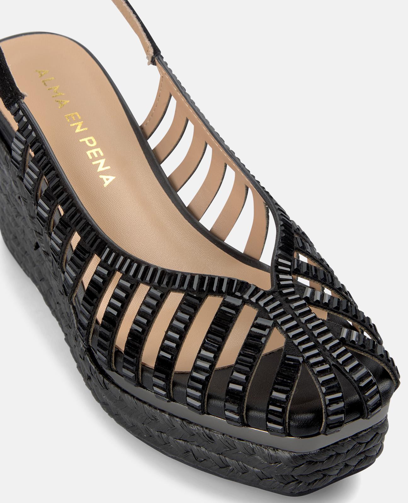 SANDALIA EN REJILLA DE ESPARTO