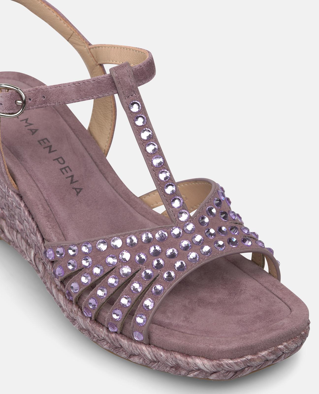 SANDALIA CUÑA REJILLA EN PEDRERIA