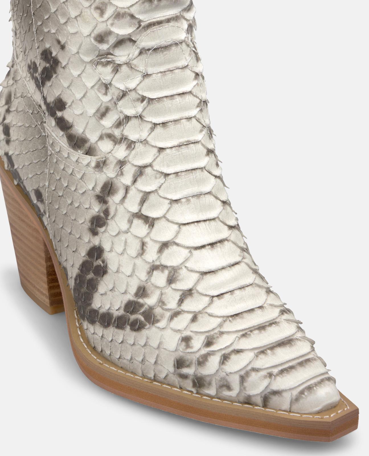 BOTA DE CAMPO MÉDIA